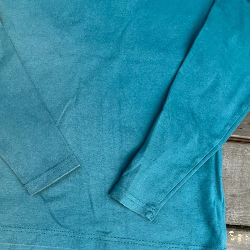 shirt - Picture 3 of 3